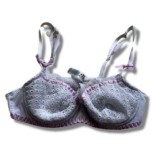 La Senza Pink & White Lace Unpaded Bra – Size 32A | Y2K | Flirty & Feminine